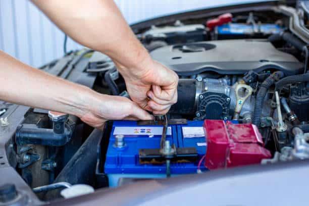 Bateria de carro preço: descubra como escolher a melhor opção sem gastar muito